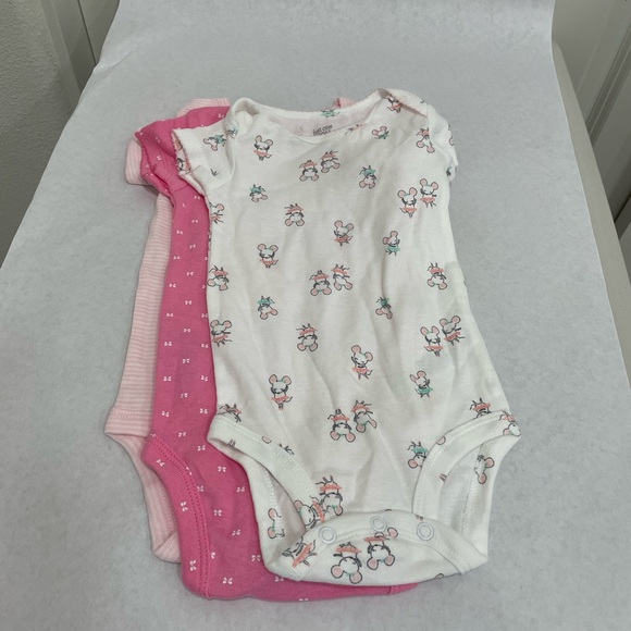 Carter’s Three Piece Set Mouse 6 months - Picture 6 of 8